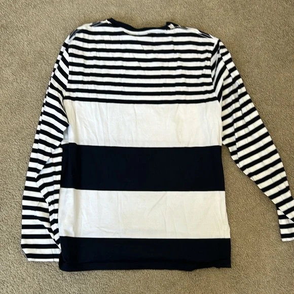 Funky top! - Picture 2 of 2